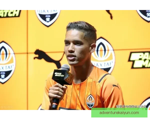 亨克防线稳定状态持续，球队防守表现值得关注