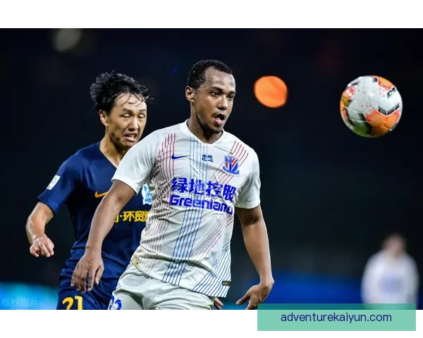 特温在新赛季表现稳健，攻防平衡趋于完善。